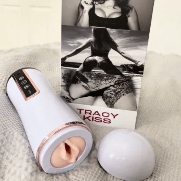 Tracy Kiss Finisher